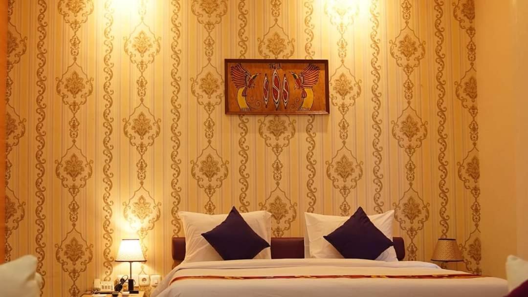 Elohim Hotel Sentani ジャヤプラ エクステリア 写真